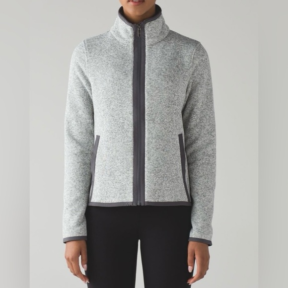 Lululemon Its Fleecing Cold Zip Up
Heathered White / Dark Carbon size 4 - Picture 1 of 14